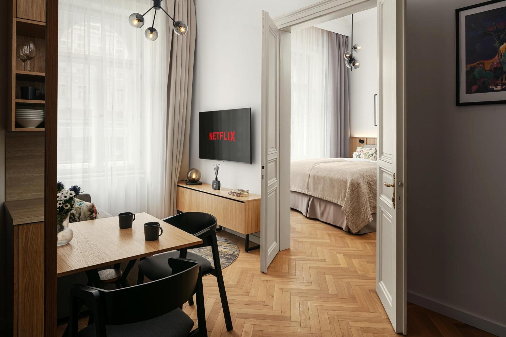 R16 Residences Praga